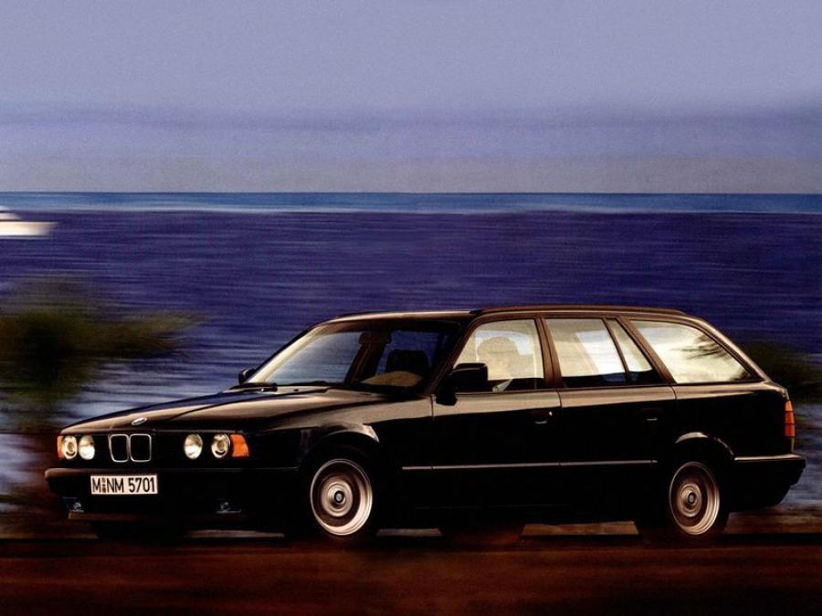 BMW 525i Touring 1992 года  (фото 1 из 1)